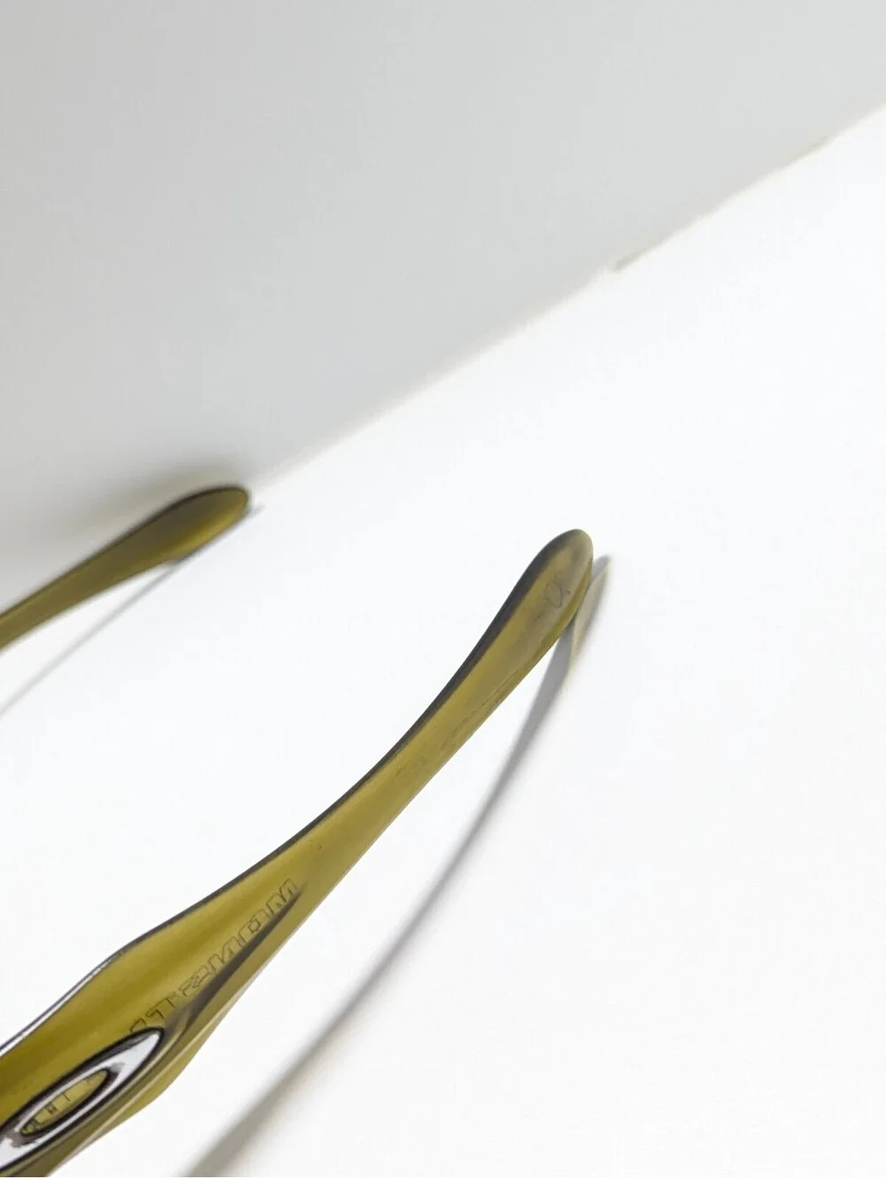 Oakley Monster Dog Gold Lenses Translucent Olive Green Wrap Men’s Sunglasses